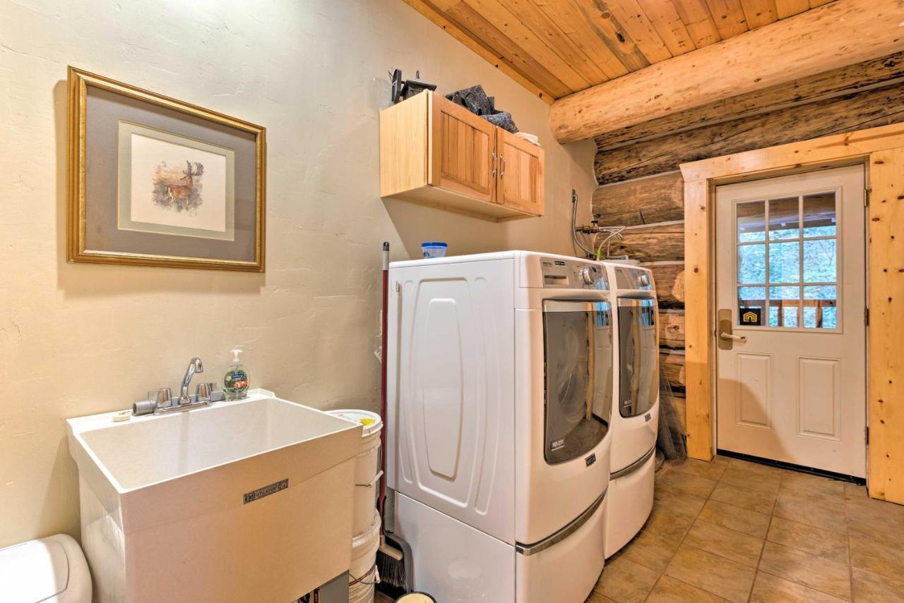 Riverfront Gold Bar Log Cabin Near Stevens Pass! Buitenkant foto